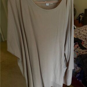******Diane Von Furstenberg Cream Knit Sweater